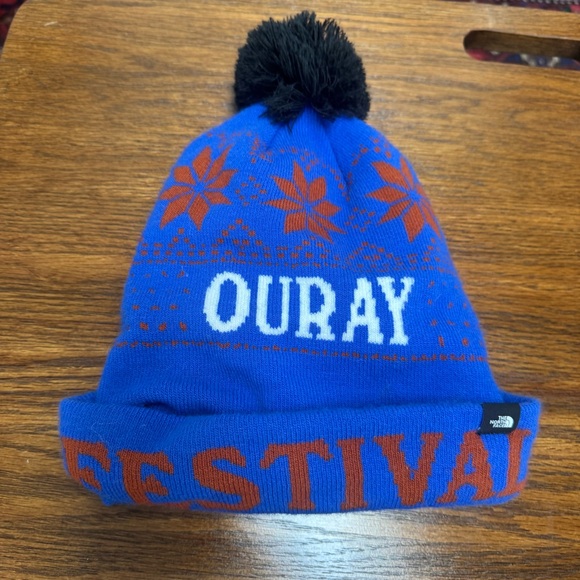 Cozy North Face Blue Beanie - Picture 3 of 7